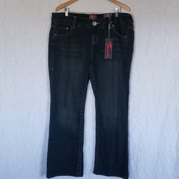 Torrid new boot cut blue jeans 20